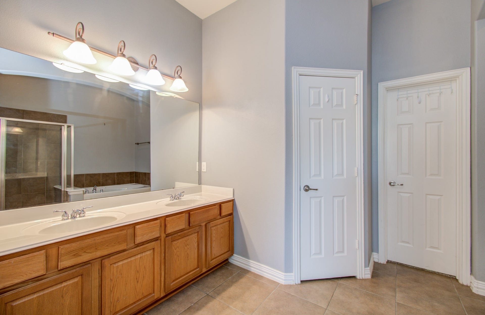 9106 Sunlight Oak Lane, Houston, TX 77070 9106 Sunlight Oak Lane, Houston, TX 77070