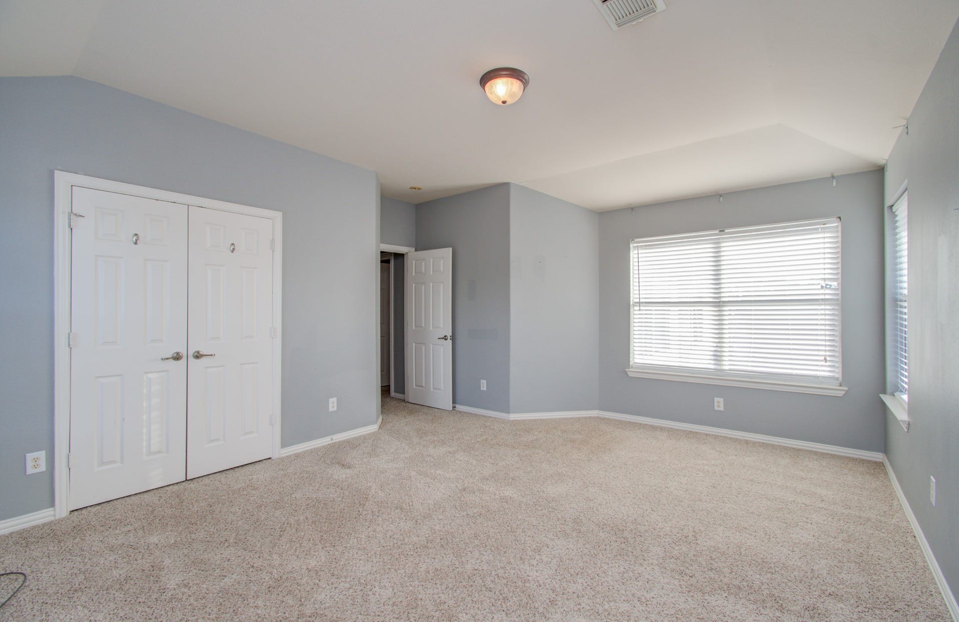 9106 Sunlight Oak Lane, Houston, TX 77070 9106 Sunlight Oak Lane, Houston, TX 77070