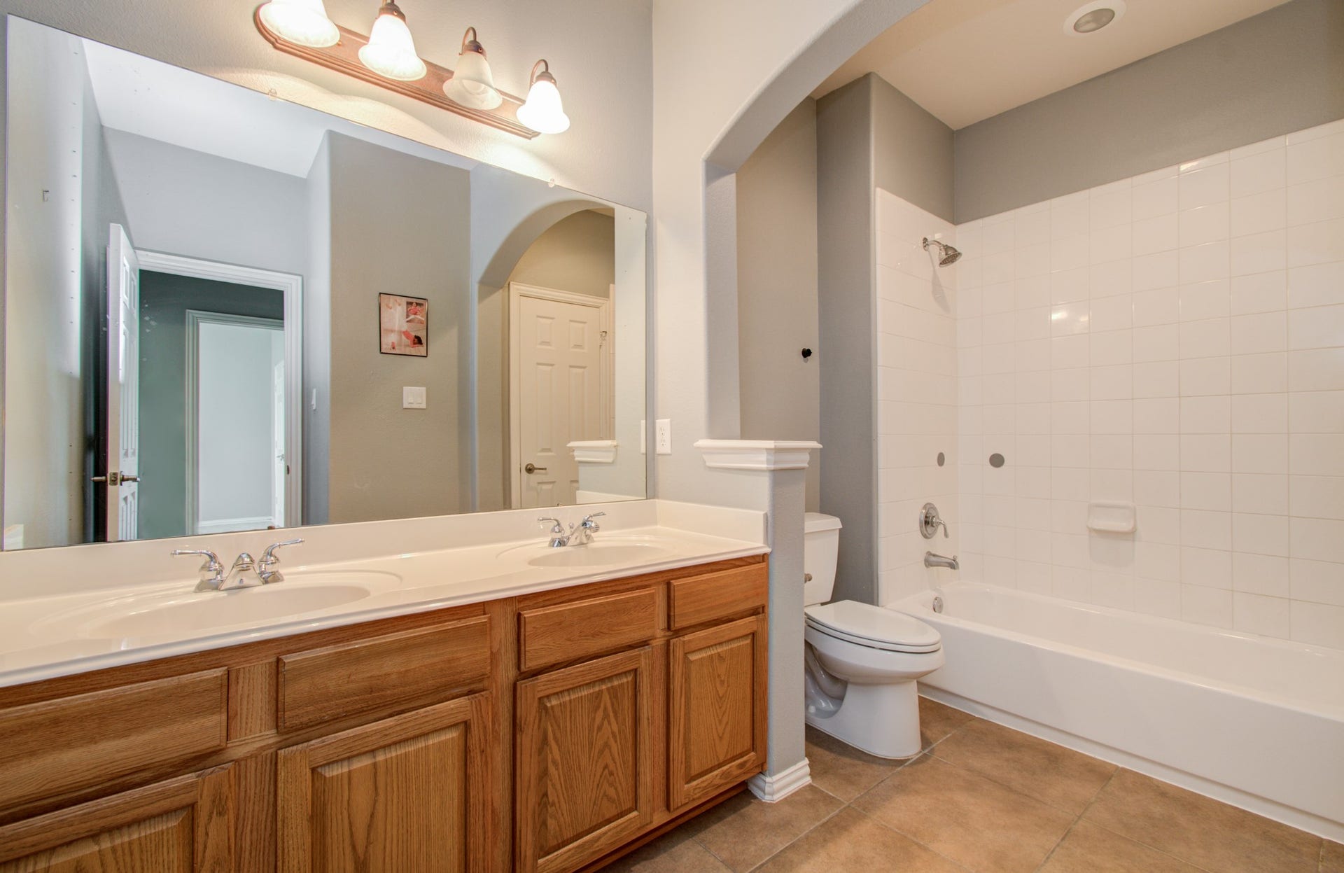 9106 Sunlight Oak Lane, Houston, TX 77070 9106 Sunlight Oak Lane, Houston, TX 77070