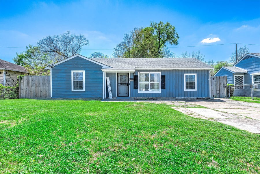 Property photo for 3910 Luca st Street, Houston, TX