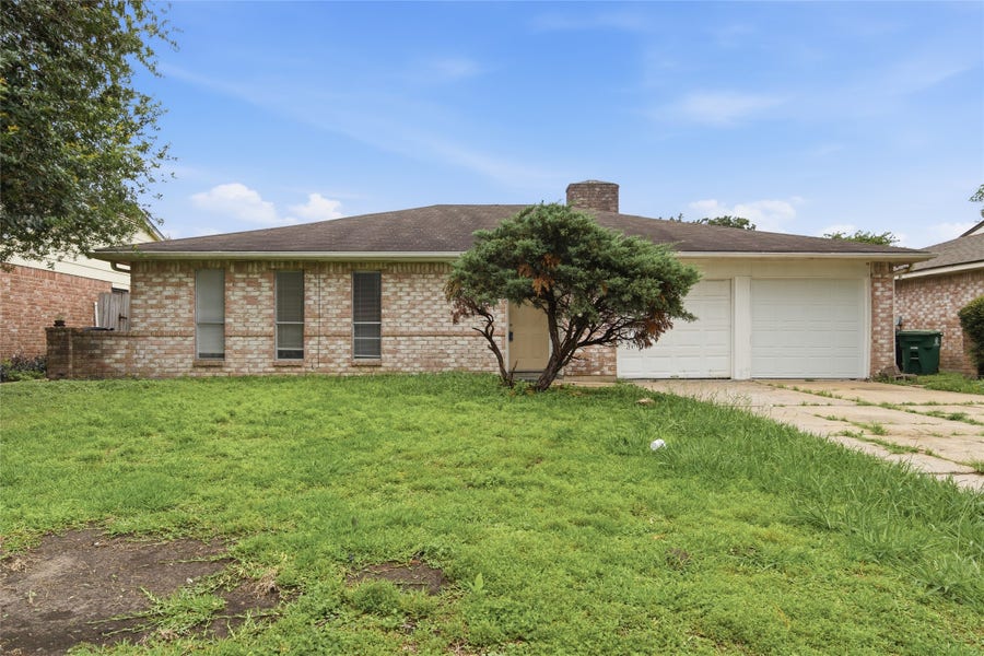 Property photo for 6122 S Greenpark Drive, Houston, TX