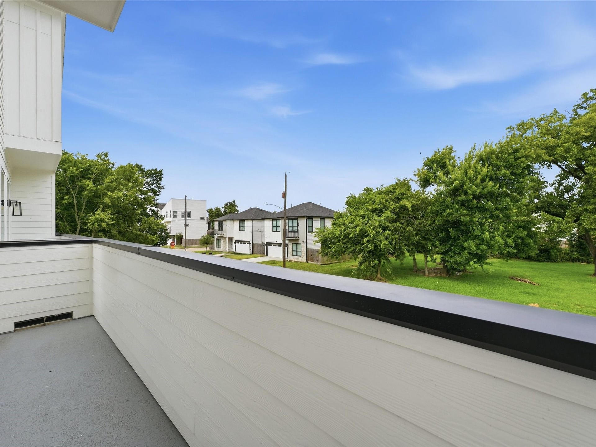 7453 LaSalette Street, Houston, TX 77021 7453 LaSalette Street, Houston, TX 77021