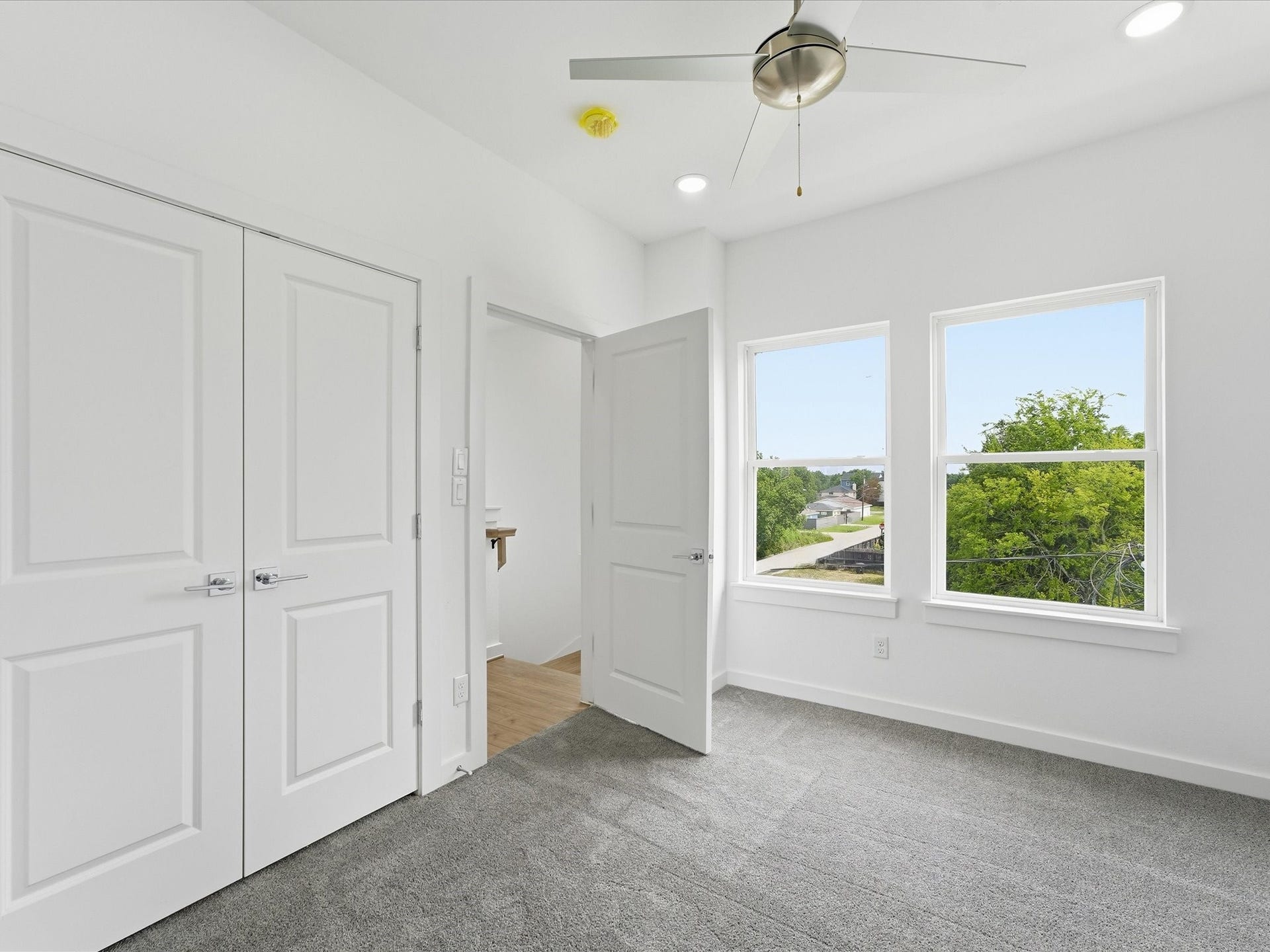 7453 LaSalette Street, Houston, TX 77021 7453 LaSalette Street, Houston, TX 77021