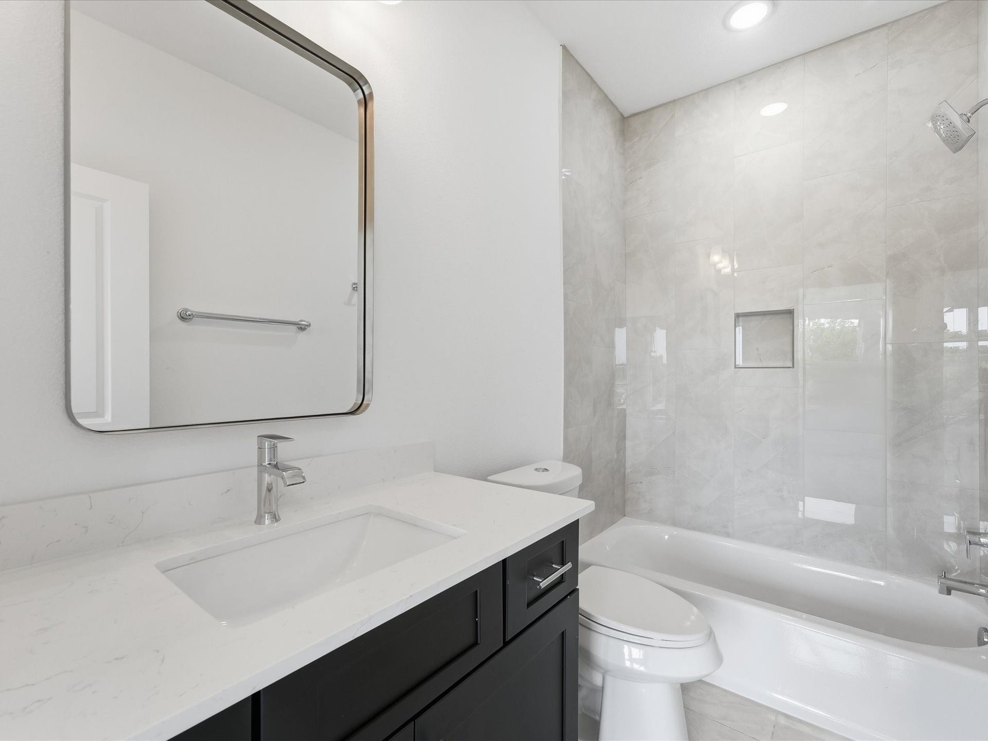 7453 LaSalette Street, Houston, TX 77021 7453 LaSalette Street, Houston, TX 77021
