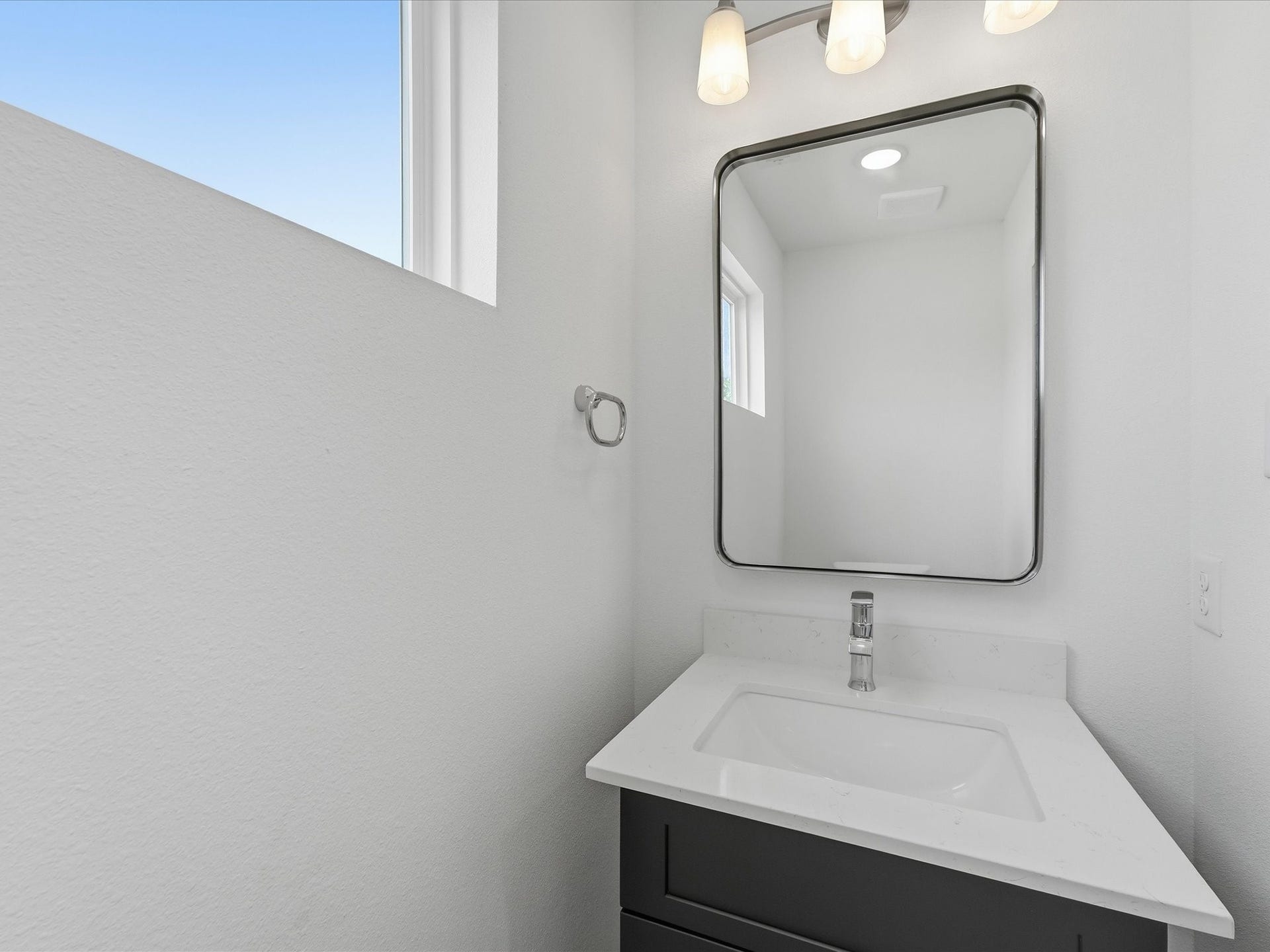 7453 LaSalette Street, Houston, TX 77021 7453 LaSalette Street, Houston, TX 77021