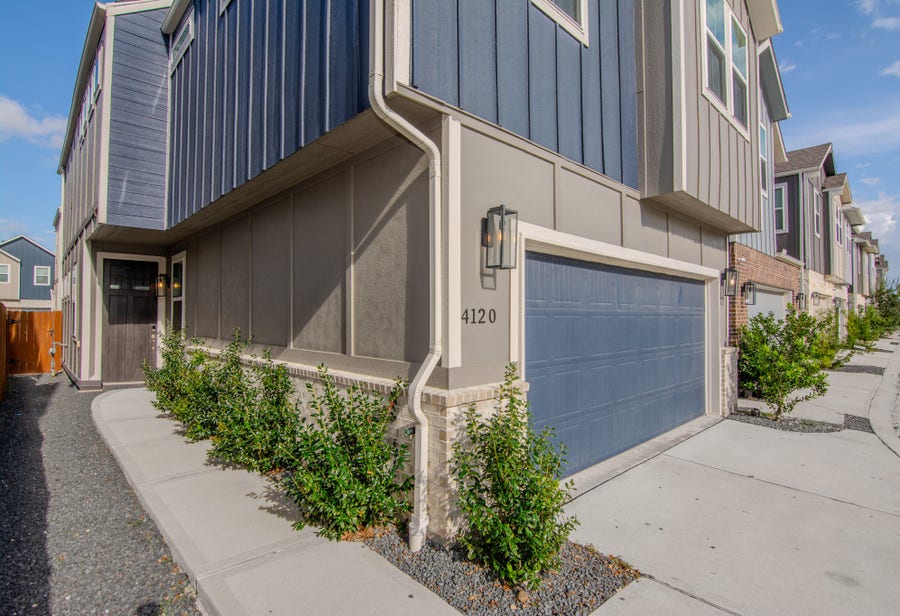 Property photo for 4120 Split Ivy Drive, Houston, TX