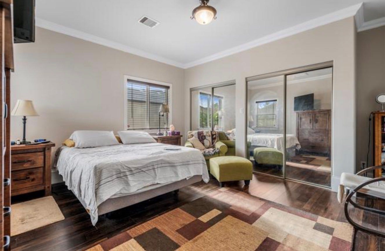 2526 Perez Road, Pasadena, TX 77502 Primary bedroom