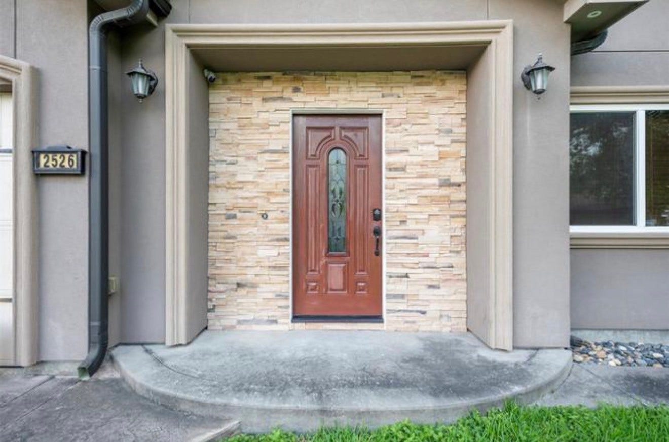 2526 Perez Road, Pasadena, TX 77502 primary entrance