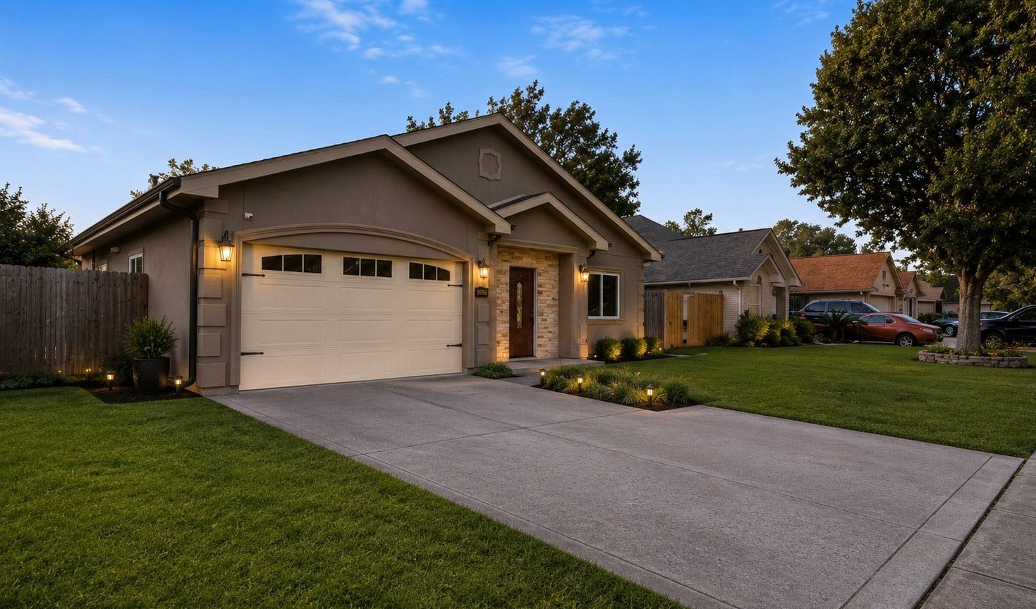 2526 Perez Road, Pasadena, TX 77502 Virtual staging front of house