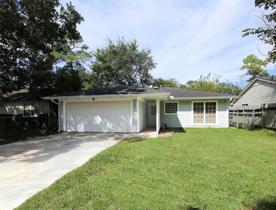 Property photo for 2806 Bluebonnet, Kemah, TX