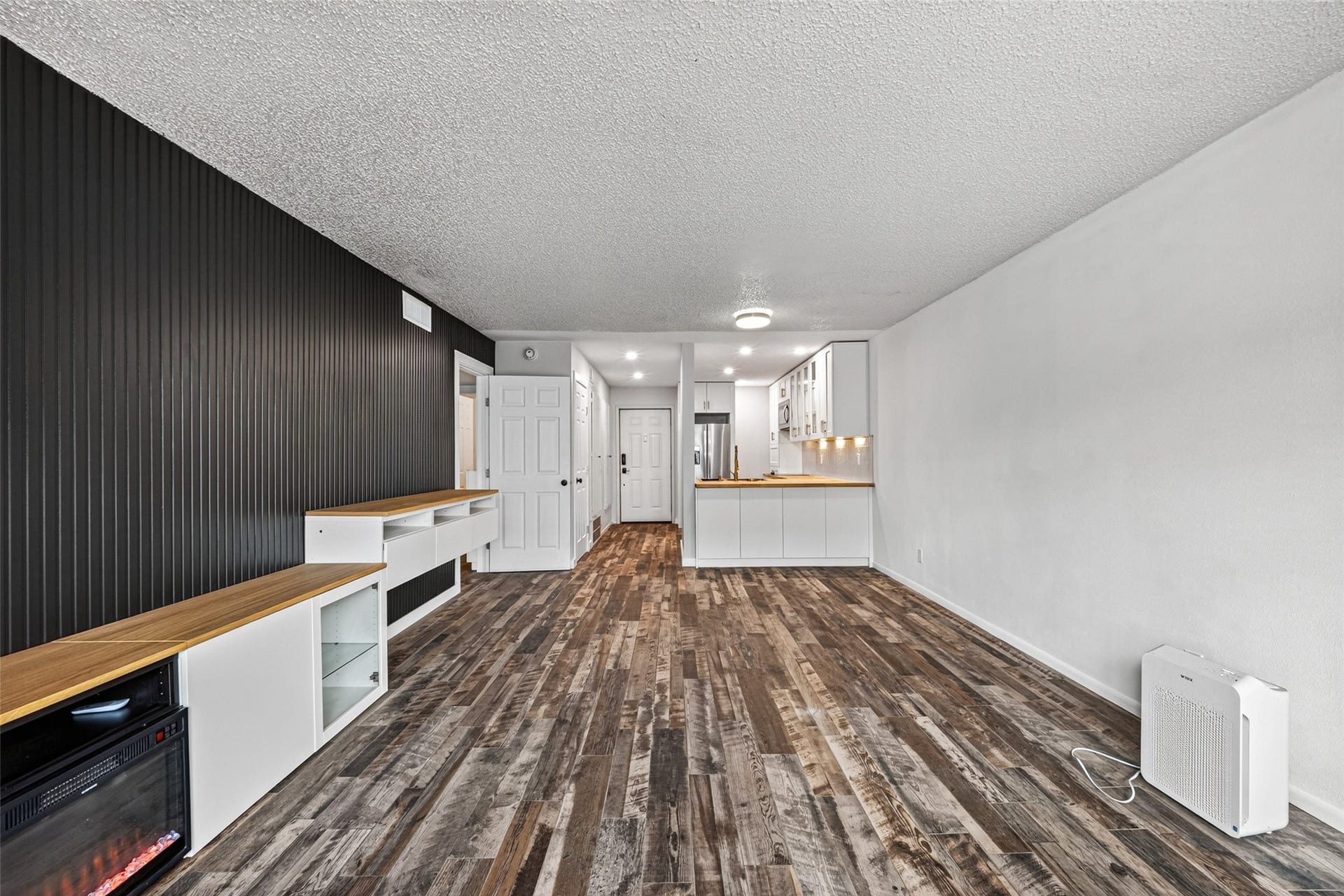 3131 Southwest Freeway, #A12, Houston, TX 77098 3131 Southwest Freeway, #A12, Houston, TX 77098