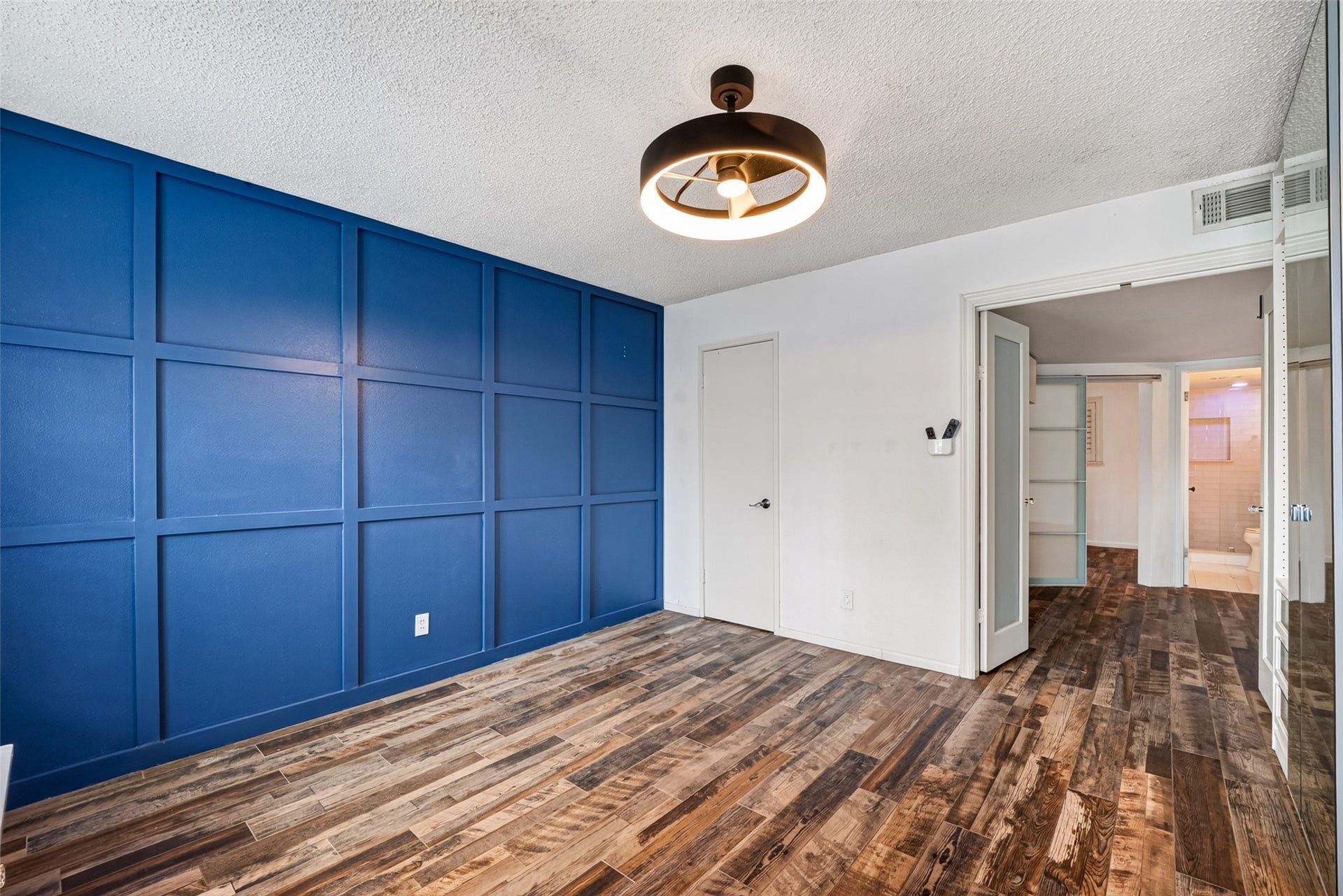 3131 Southwest Freeway, #A12, Houston, TX 77098 3131 Southwest Freeway, #A12, Houston, TX 77098