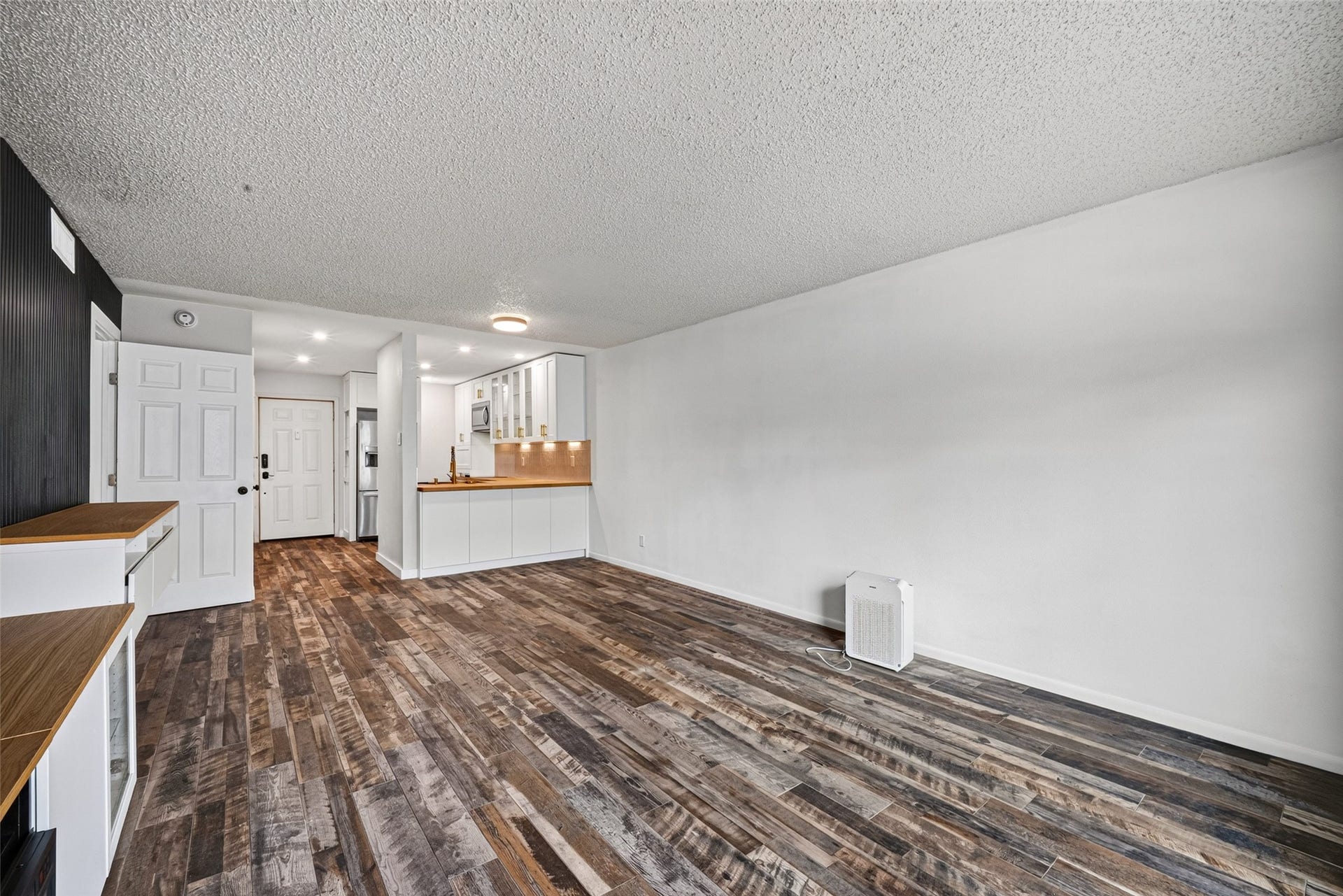 3131 Southwest Freeway, #A12, Houston, TX 77098 3131 Southwest Freeway, #A12, Houston, TX 77098