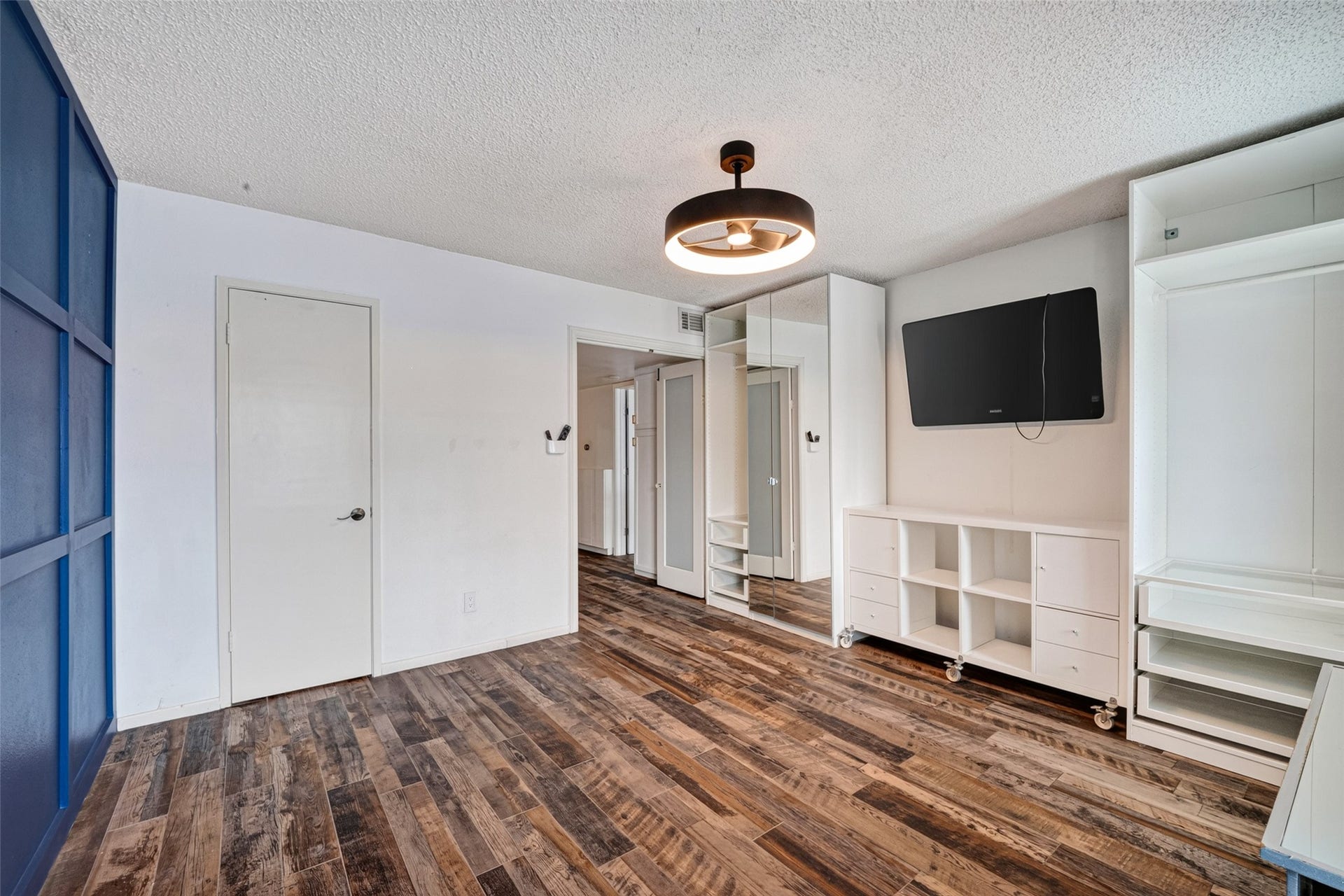 3131 Southwest Freeway, #A12, Houston, TX 77098 3131 Southwest Freeway, #A12, Houston, TX 77098