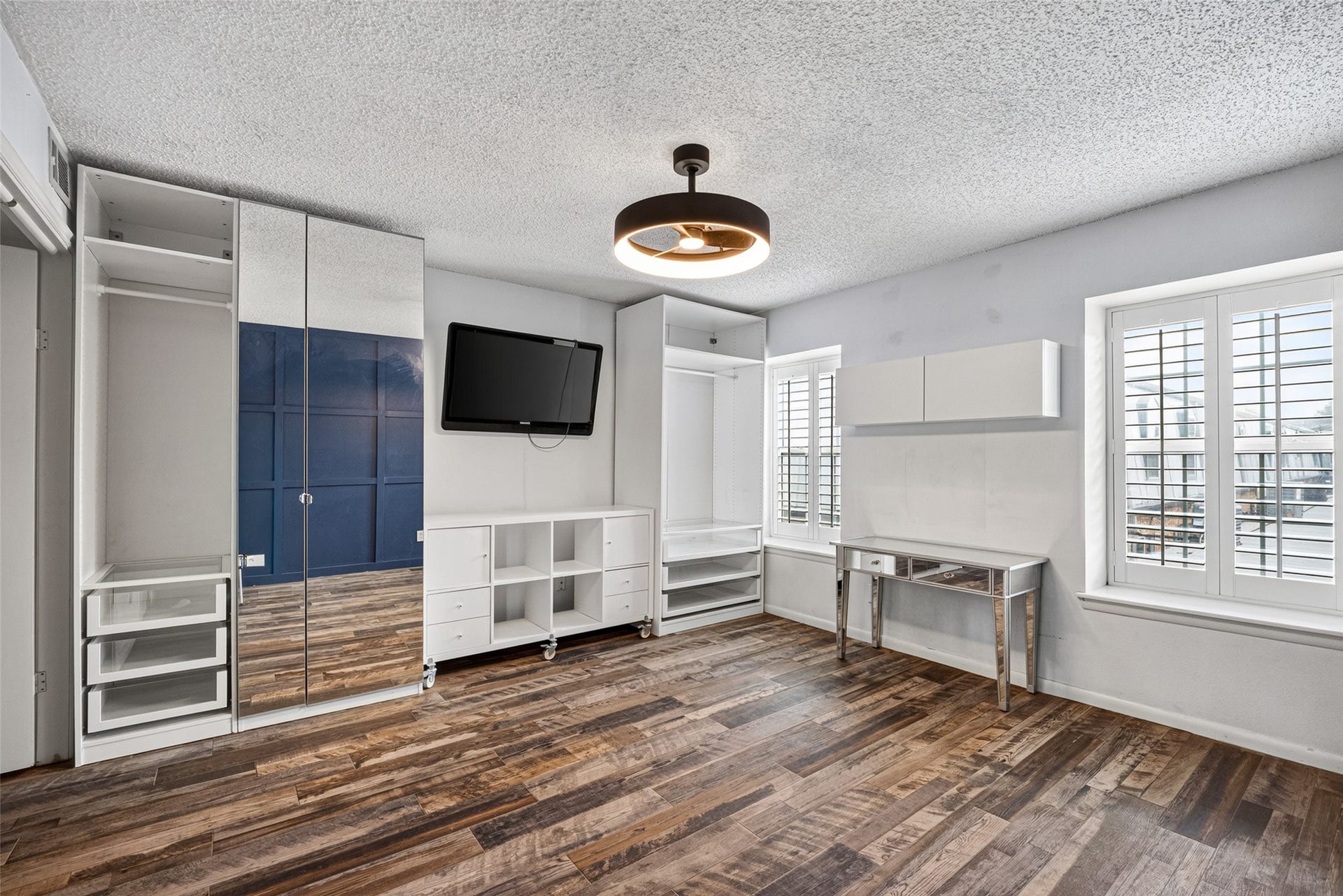 3131 Southwest Freeway, #A12, Houston, TX 77098 3131 Southwest Freeway, #A12, Houston, TX 77098