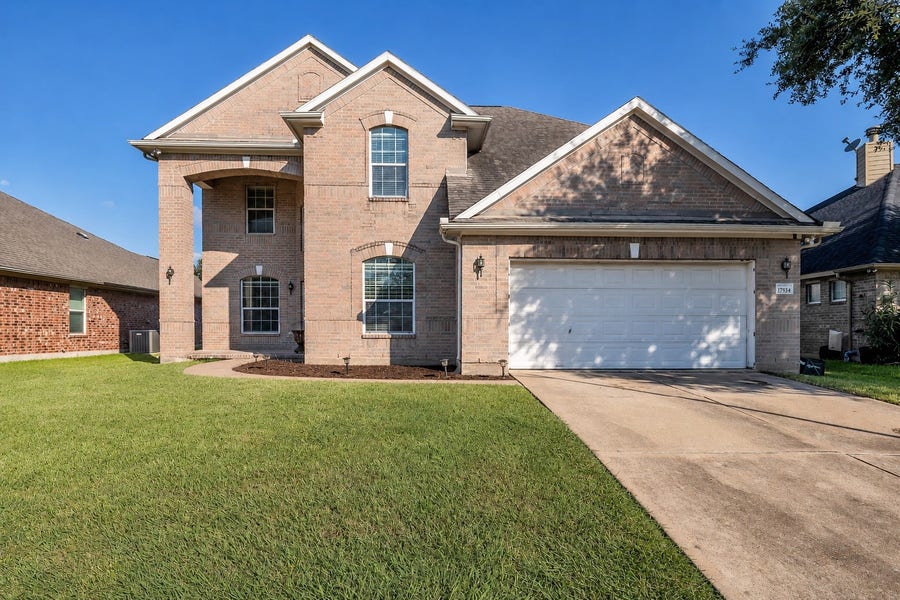 Property photo for 17934 Oakridge Canyon Lane, Richmond, TX