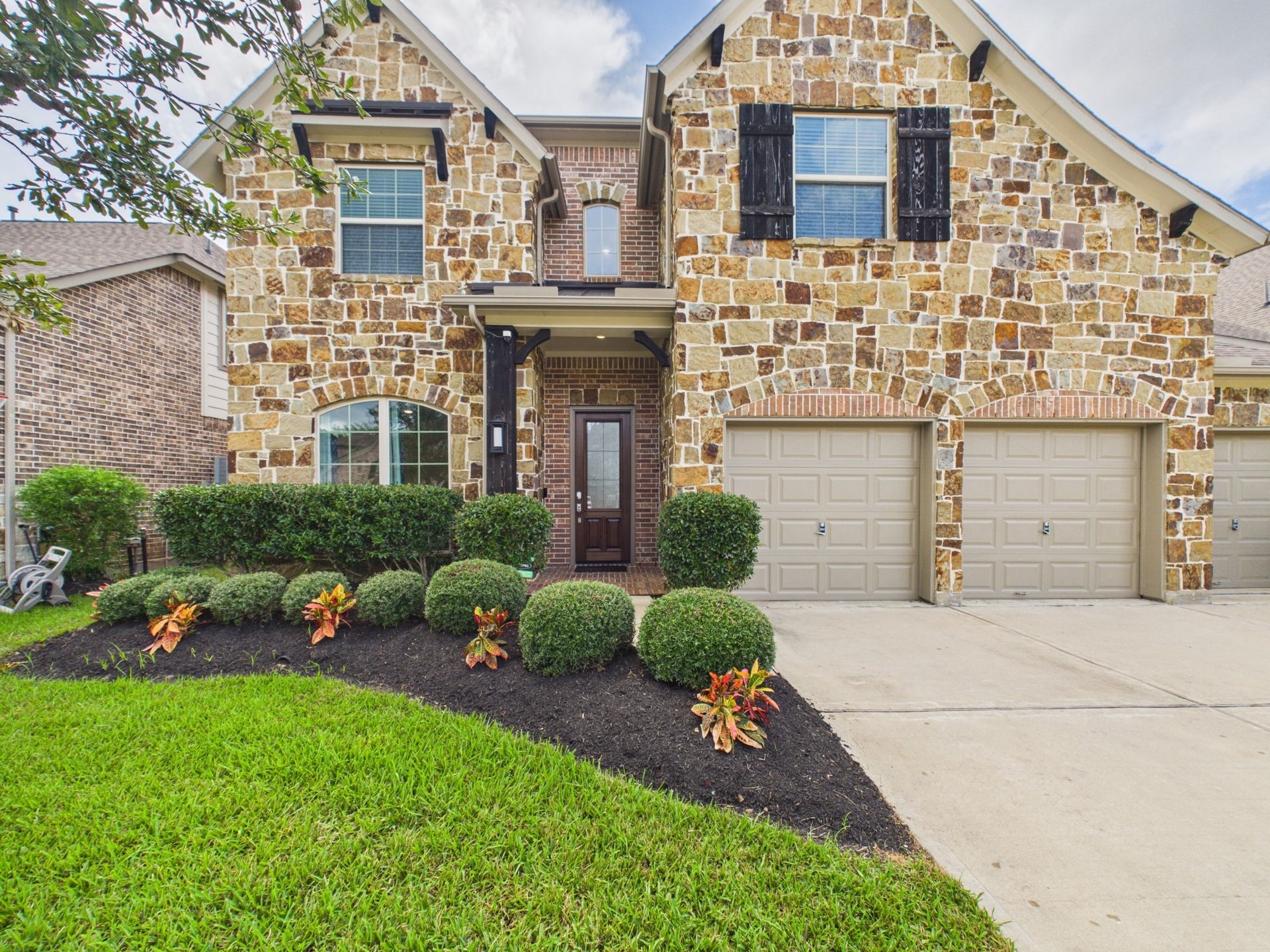 Welcome to 4218 Kestrel Ridge Court