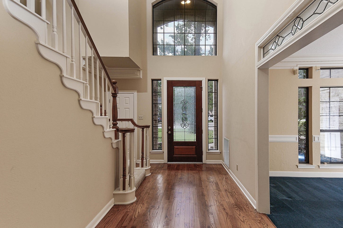 27 Firefall Court, The Woodlands, TX 77380 27 Firefall Court, The Woodlands, TX 77380
