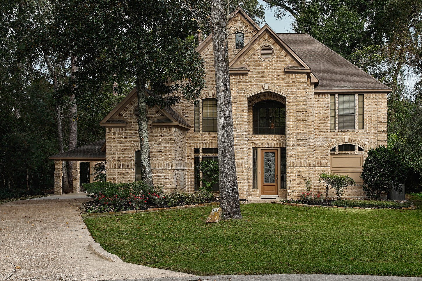 27 Firefall Court, The Woodlands, TX 77380 27 Firefall Court, The Woodlands, TX 77380