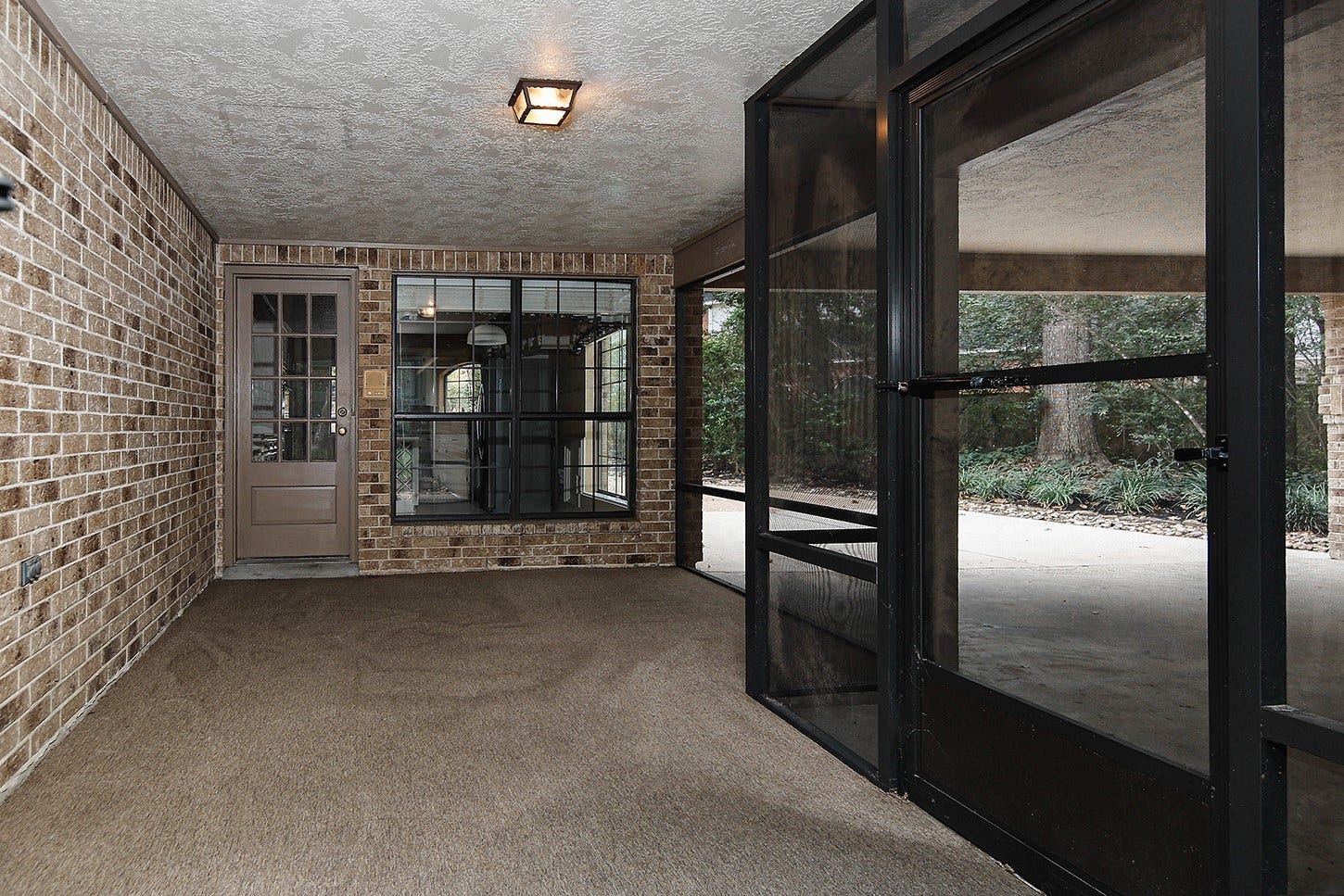 27 Firefall Court, The Woodlands, TX 77380 27 Firefall Court, The Woodlands, TX 77380