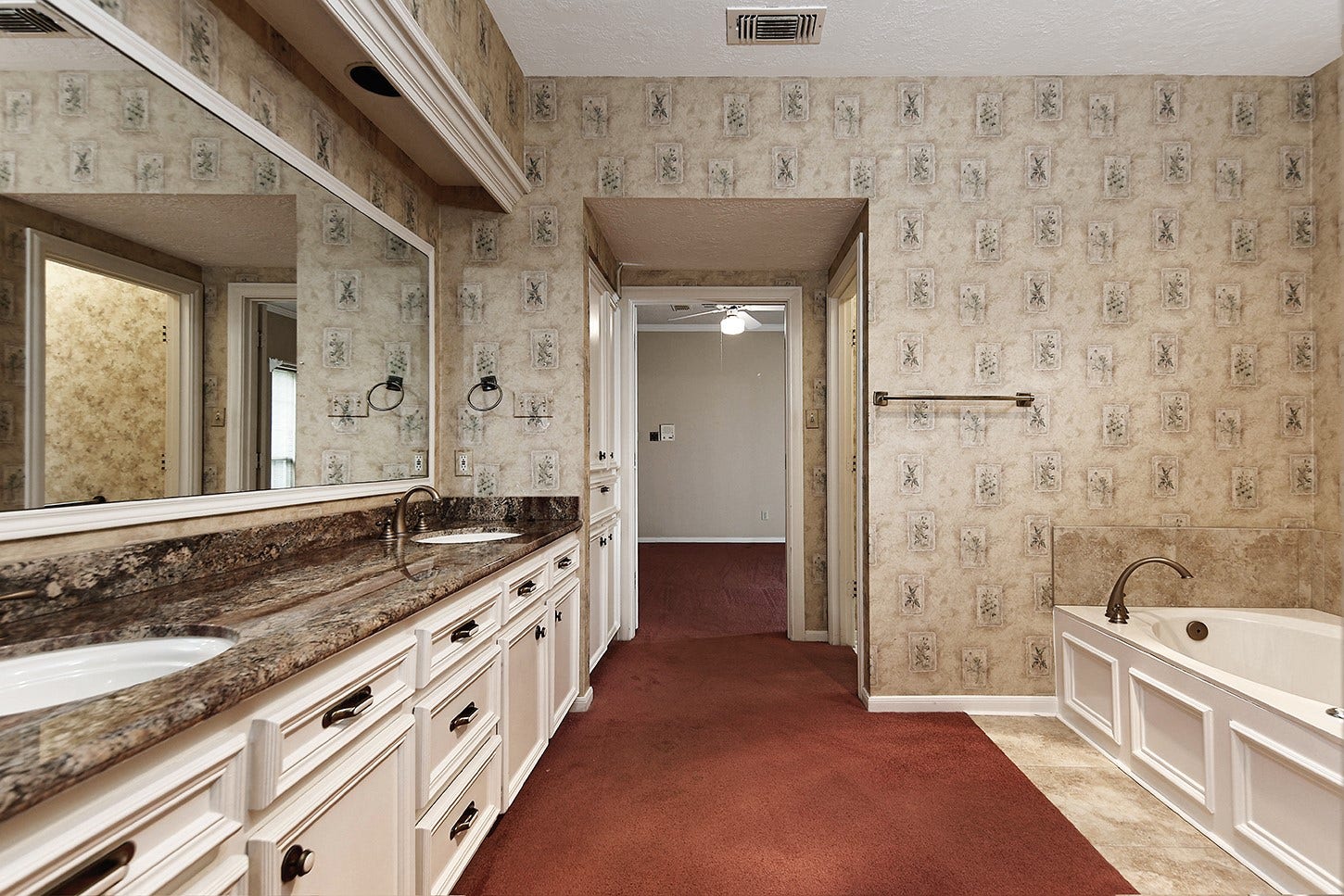 27 Firefall Court, The Woodlands, TX 77380 27 Firefall Court, The Woodlands, TX 77380