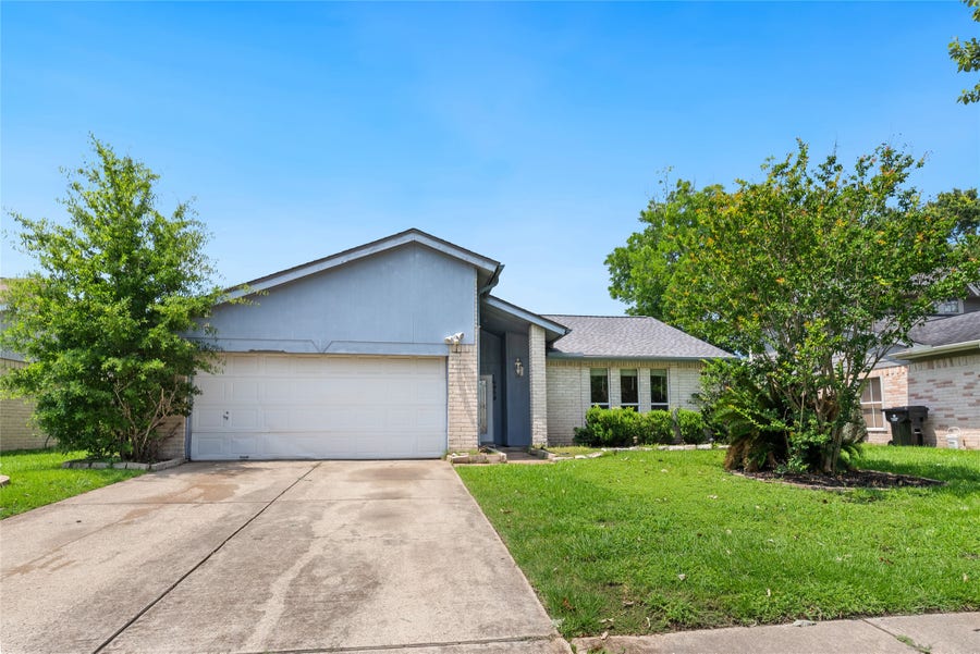 Property photo for 16958 Nicole Lane, Houston, TX