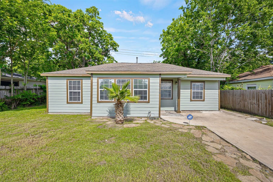 Property photo for 7614 Darnay Dr Drive, Houston, TX