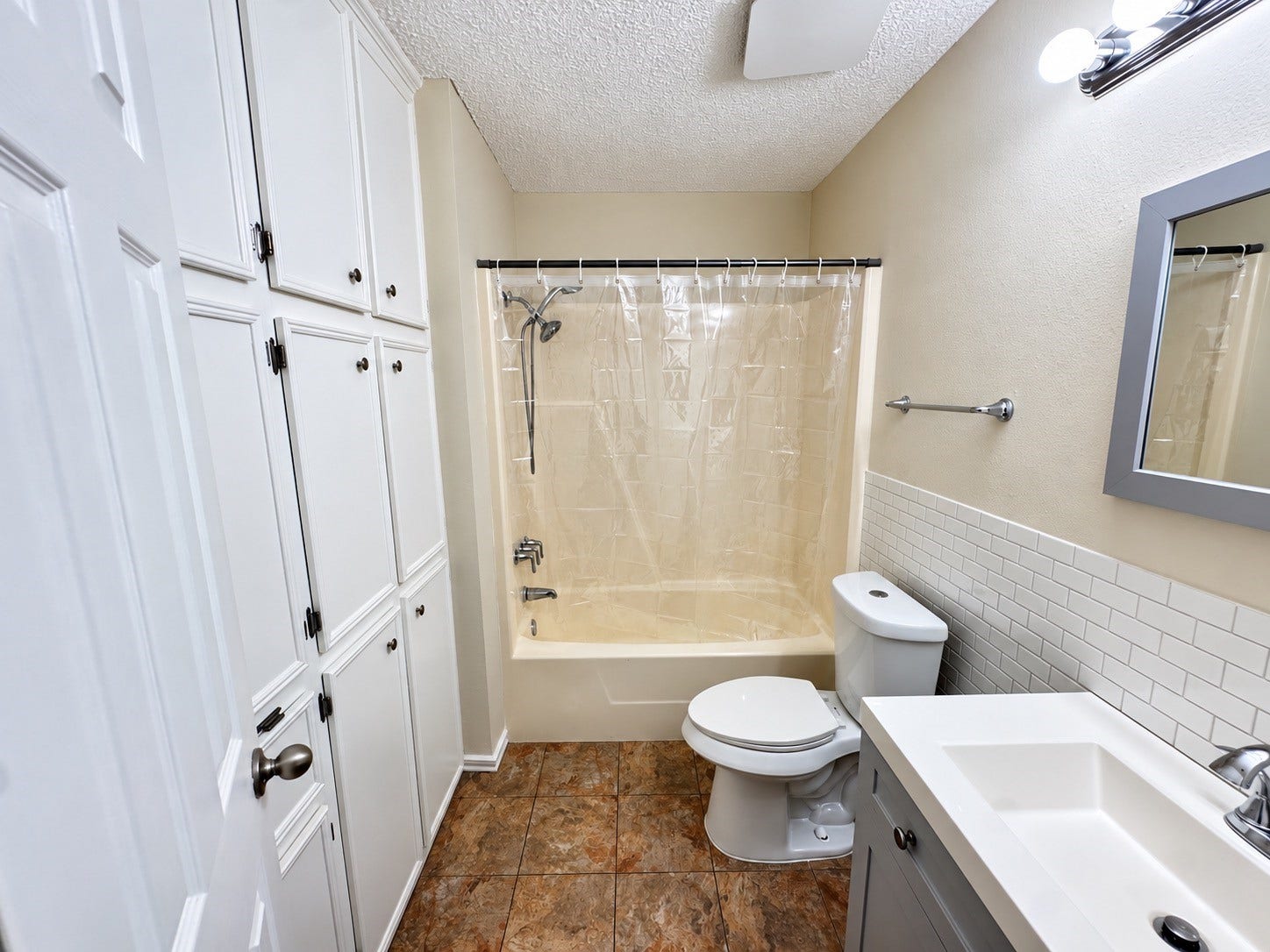 3130 Balzar Drive, Dickinson, TX 77539 3130 Balzar Drive, Dickinson, TX 77539