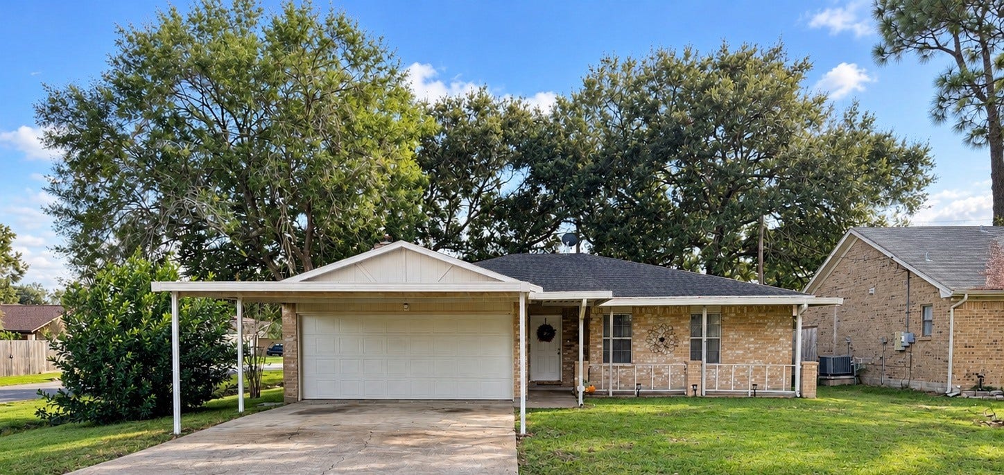 3130 Balzar Drive, Dickinson, TX 77539 3130 Balzar Drive, Dickinson, TX 77539