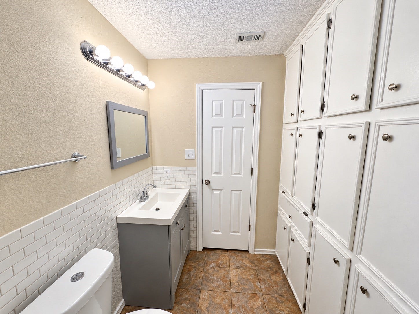 3130 Balzar Drive, Dickinson, TX 77539 3130 Balzar Drive, Dickinson, TX 77539