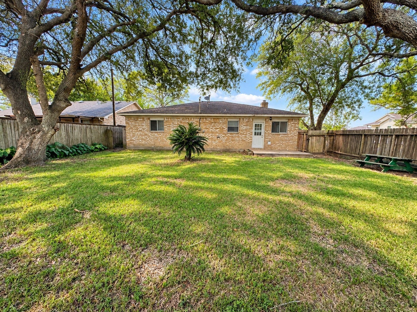 3130 Balzar Drive, Dickinson, TX 77539 3130 Balzar Drive, Dickinson, TX 77539