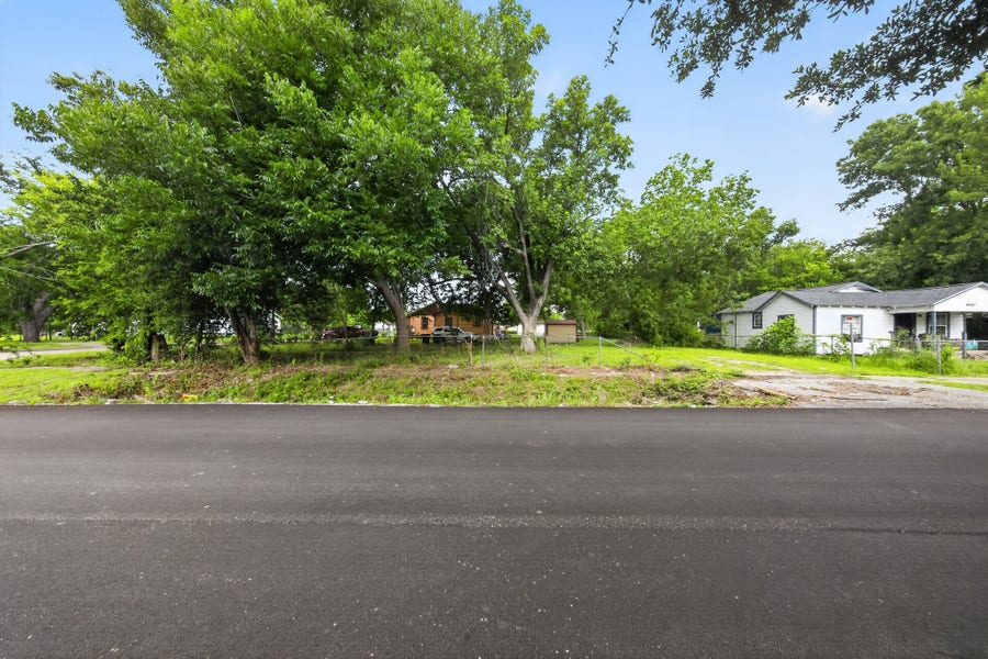 Property photo for 5541 Crane Street, Houston, TX
