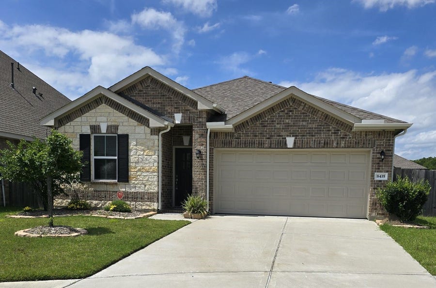 Property photo for 8435 Sunset Horizon Drive, Baytown, TX
