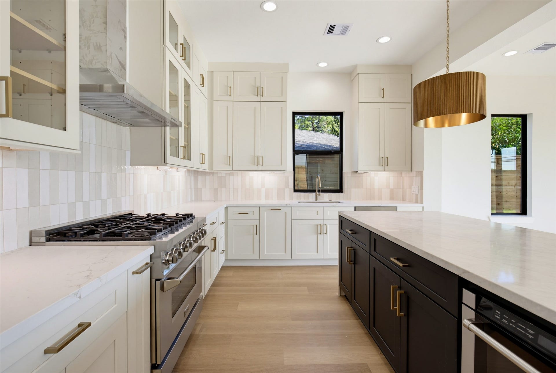 1820 Wycliffe, Houston, TX 77043 1820 Wycliffe, Houston, TX 77043