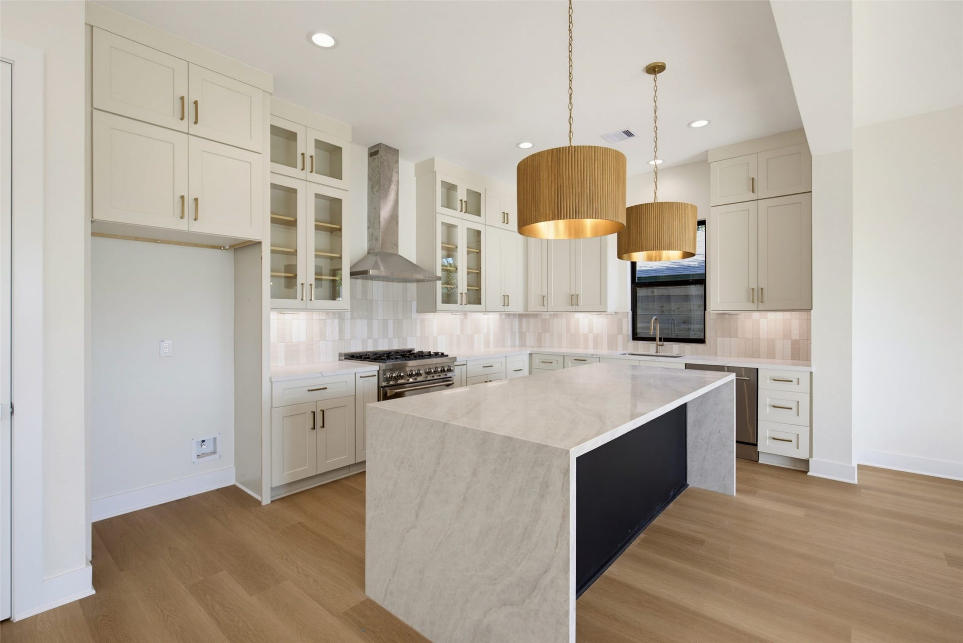 1820 Wycliffe, Houston, TX 77043 1820 Wycliffe, Houston, TX 77043