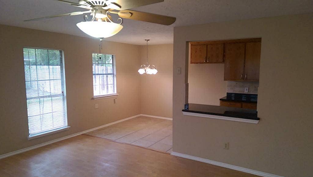 2107 Heritage Colony Drive, Friendswood, TX 77546 2107 Heritage Colony Drive, Friendswood, TX 77546