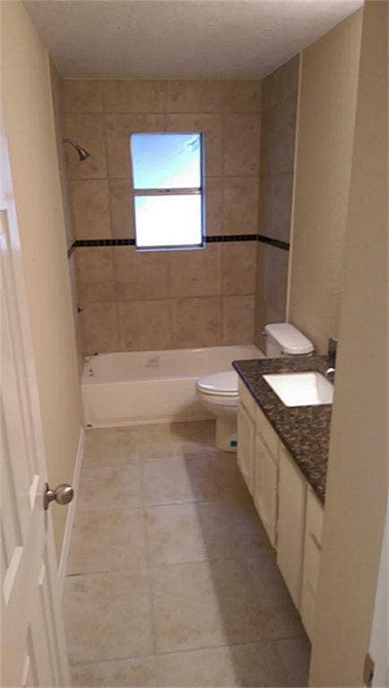 2107 Heritage Colony Drive, Friendswood, TX 77546 2107 Heritage Colony Drive, Friendswood, TX 77546