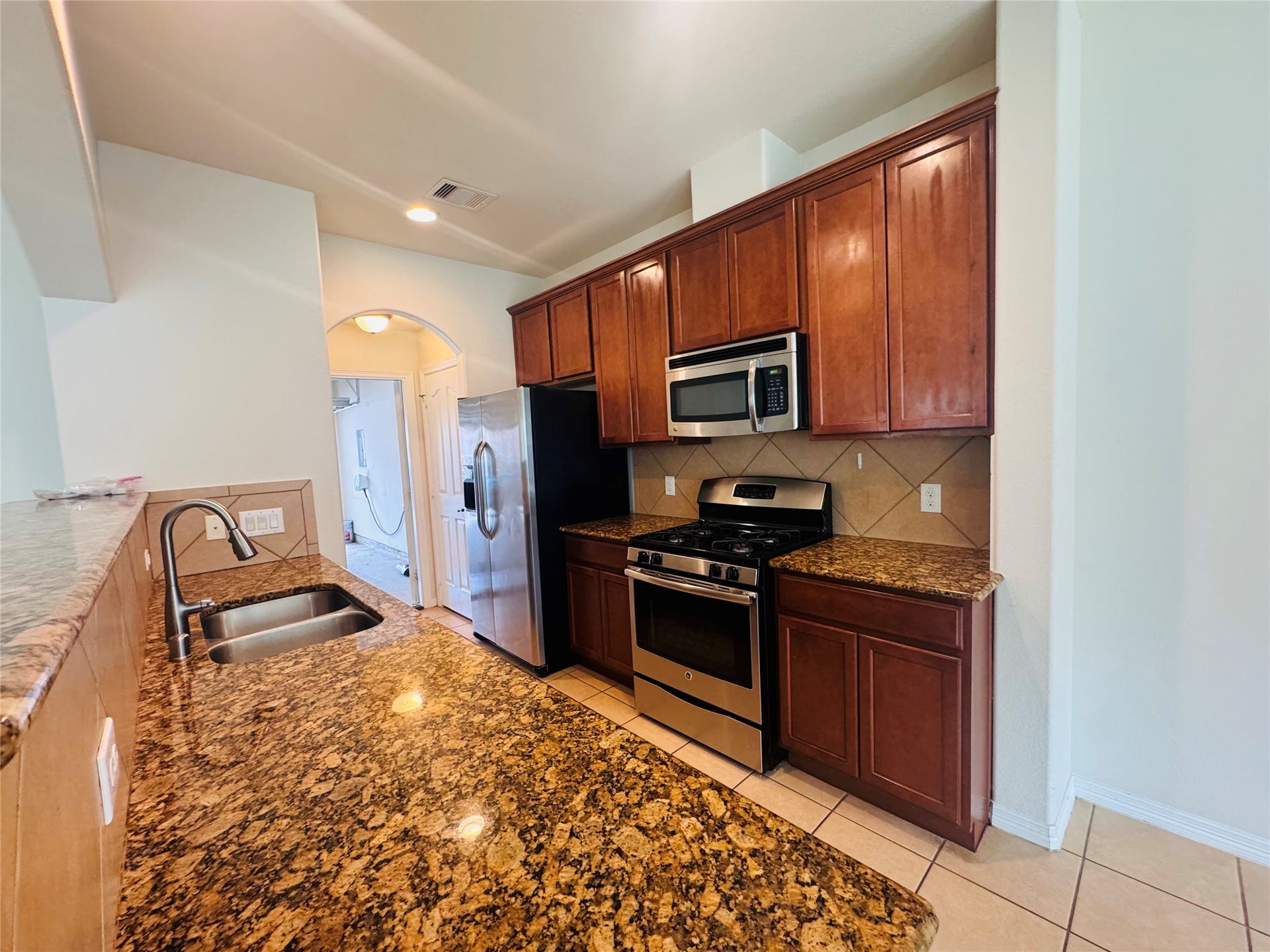 11020 Bakerwood Drive, Houston, TX 77064 11020 Bakerwood Drive, Houston, TX 77064