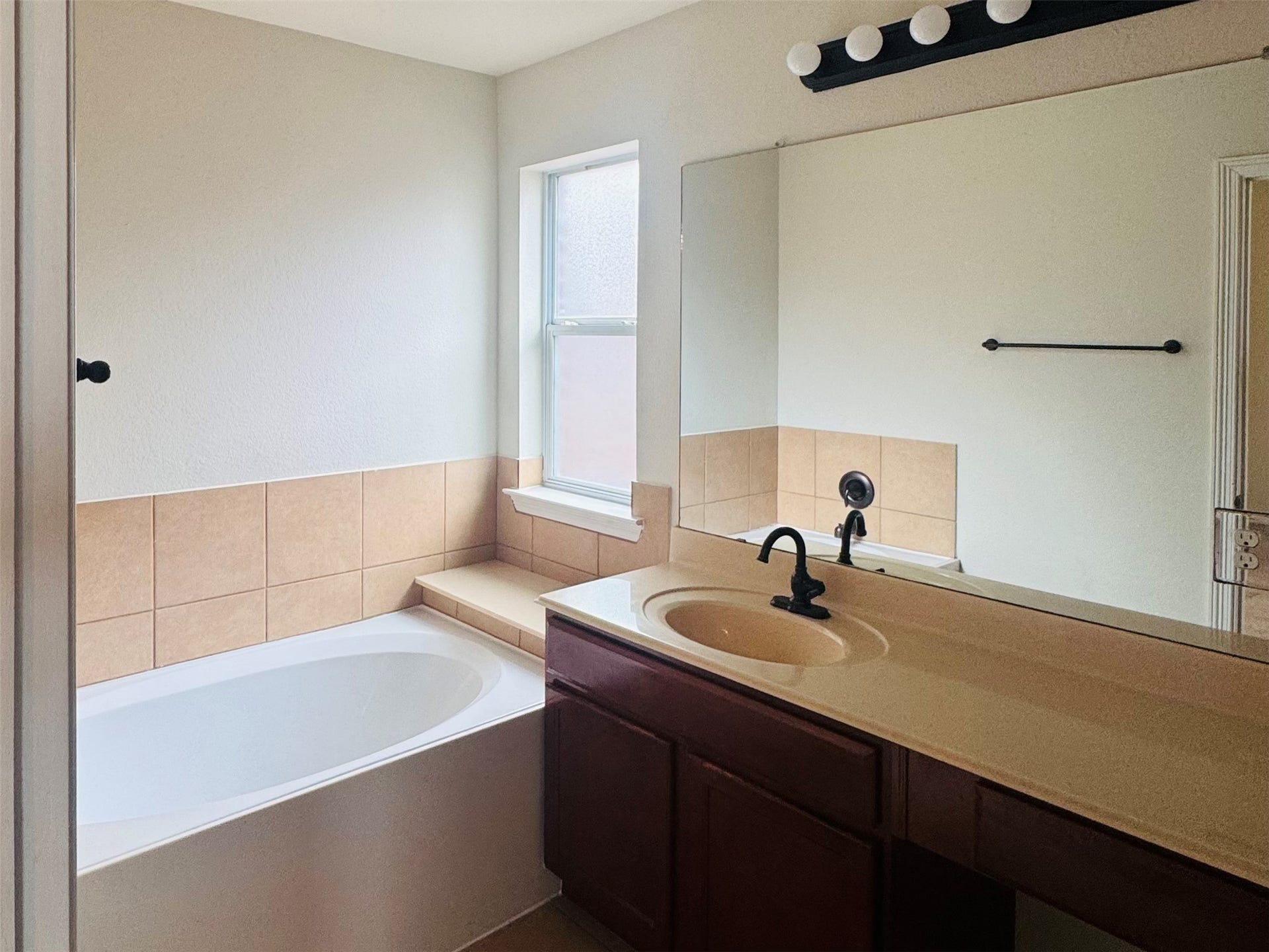 11020 Bakerwood Drive, Houston, TX 77064 11020 Bakerwood Drive, Houston, TX 77064