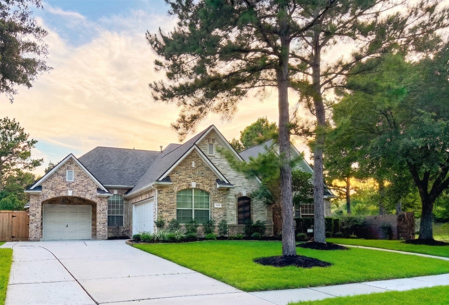 Property photo for 10327 Earlington Manor Drive, Spring, TX