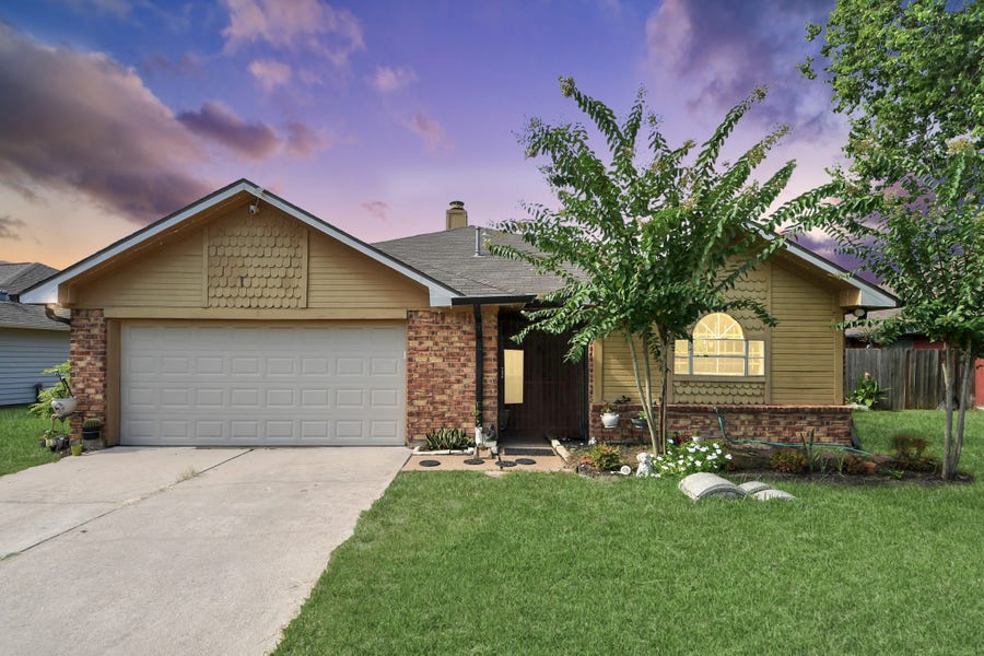 Property photo for 2455 Edgedale Drive, Missouri City, TX