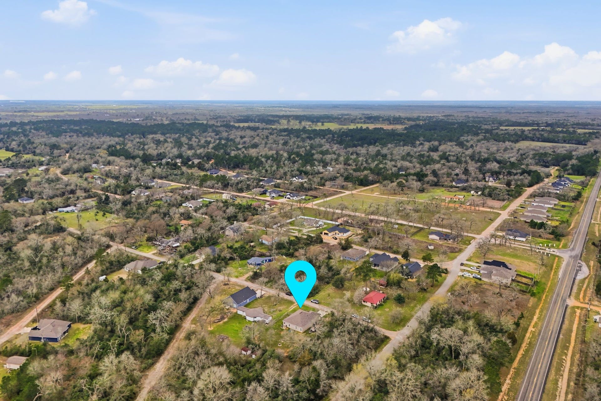 26582 Armadillo Drive, Hempstead, TX 77445 Come check out this house in the Deerwood gated community