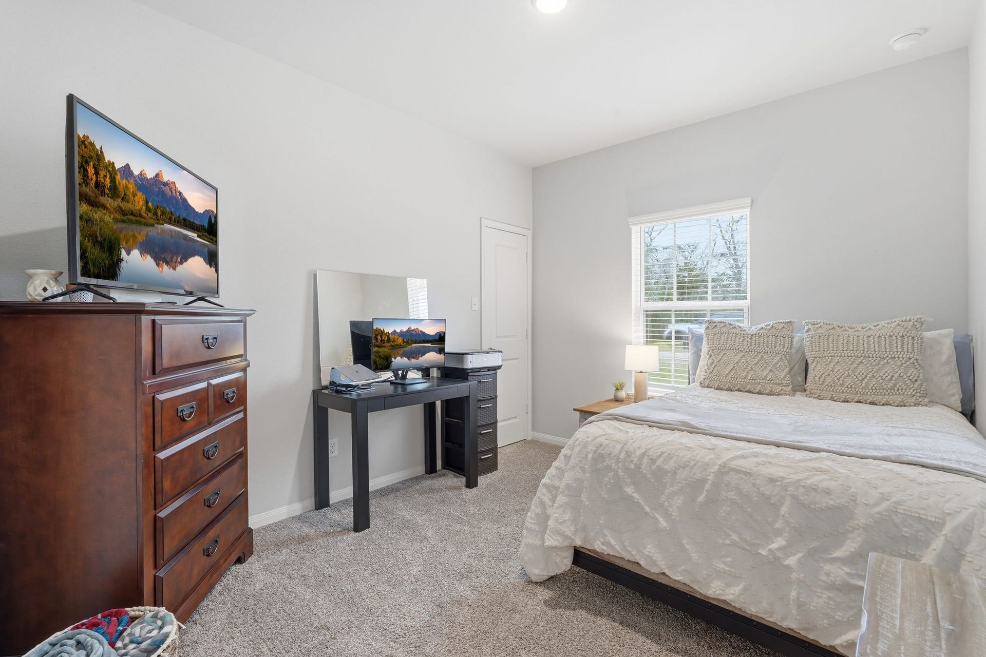 26582 Armadillo Drive, Hempstead, TX 77445 Second bedroom