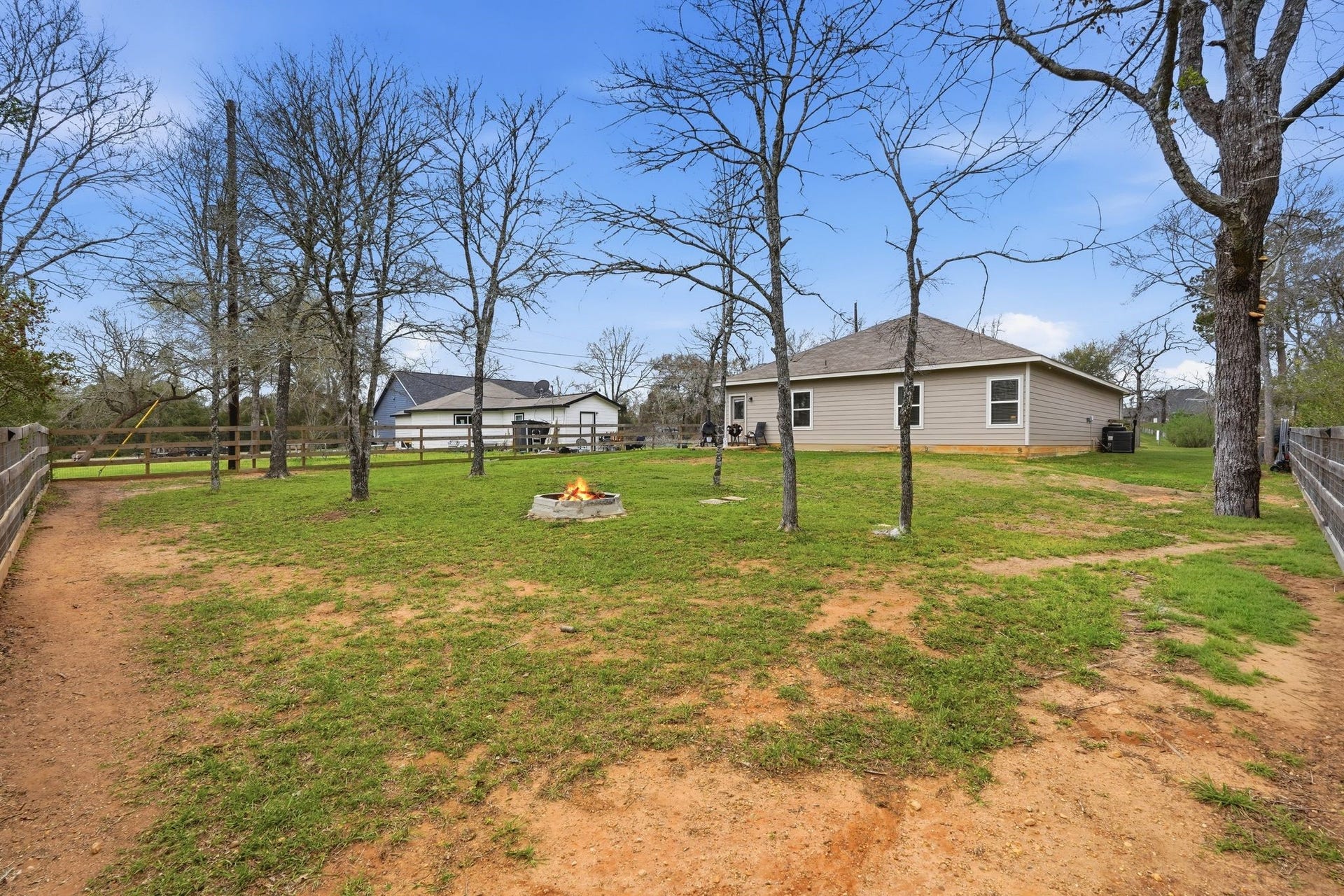 26582 Armadillo Drive, Hempstead, TX 77445 Huge fenced in lot in the backyard