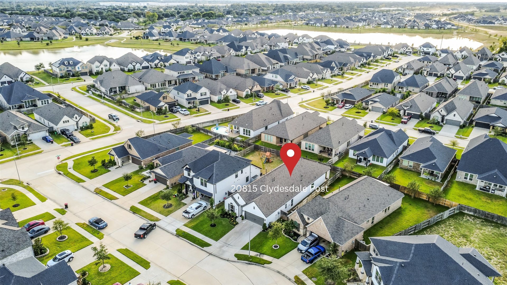 20815 Clydesdale Post Road, Tomball, TX 77377 The home is within walking distance to two lakes and the splash pad.