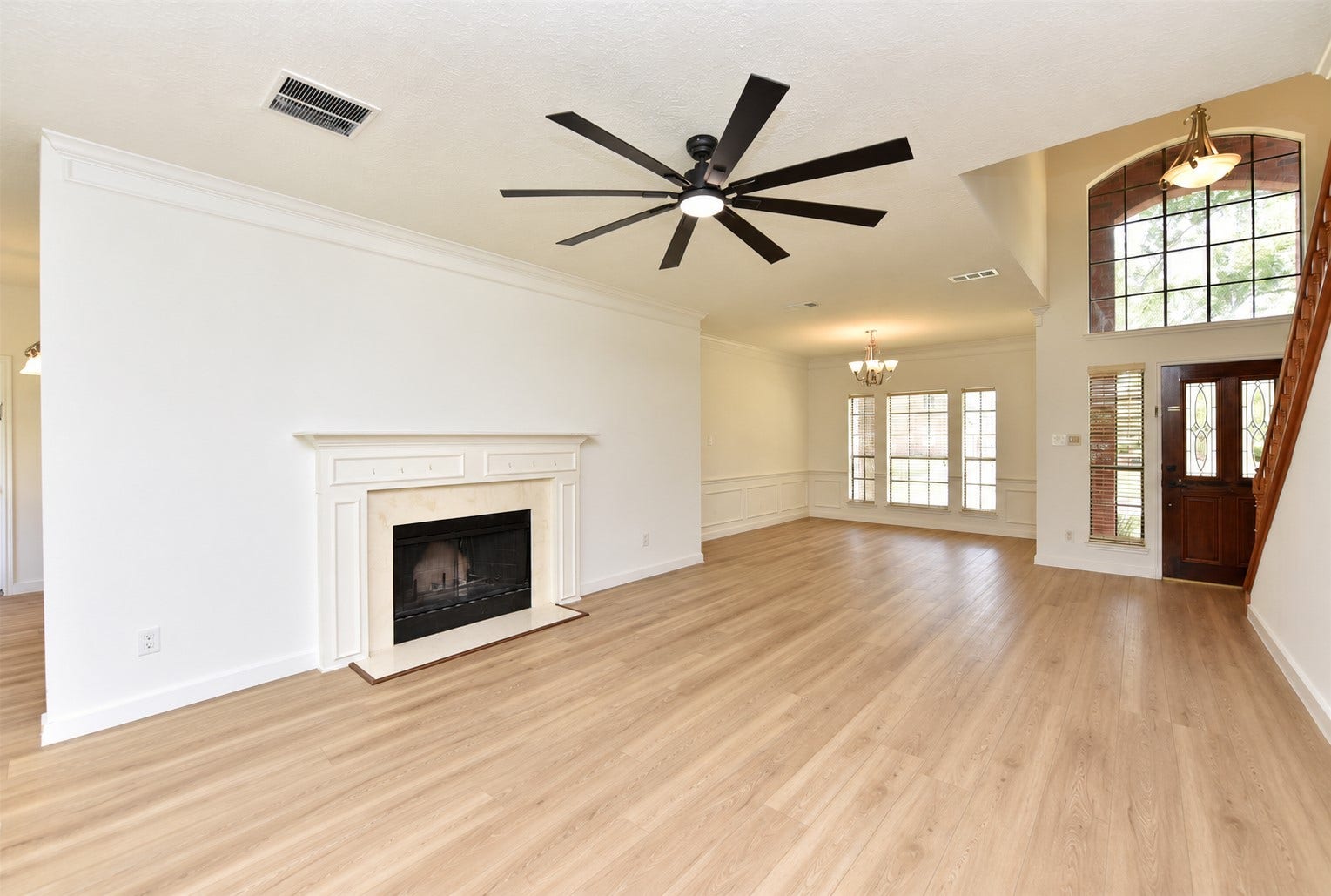 1110 Lake Estates Drive, Sugar Land, TX 77498