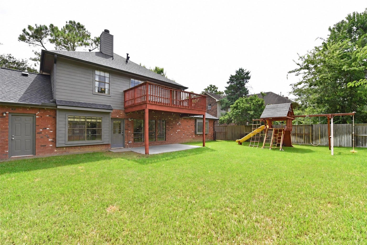 1110 Lake Estates Drive, Sugar Land, TX 77498