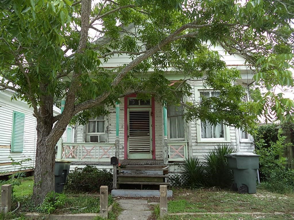 3910 Avenue O 1/2, #1/2, Galveston, TX 77550 3910 Avenue O 1/2, #1/2, Galveston, TX 77550