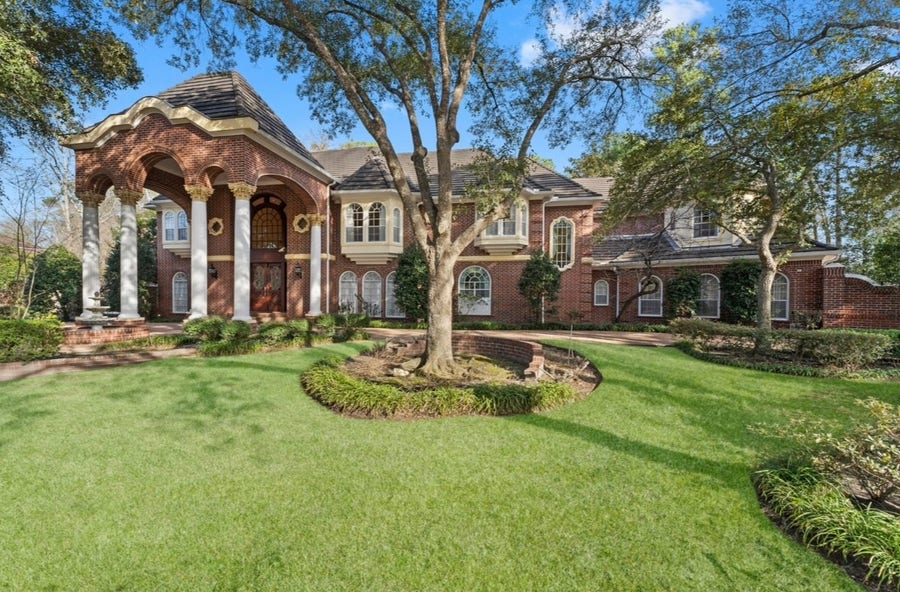 Property photo for 2907 Cedar Woods Place, Houston, TX