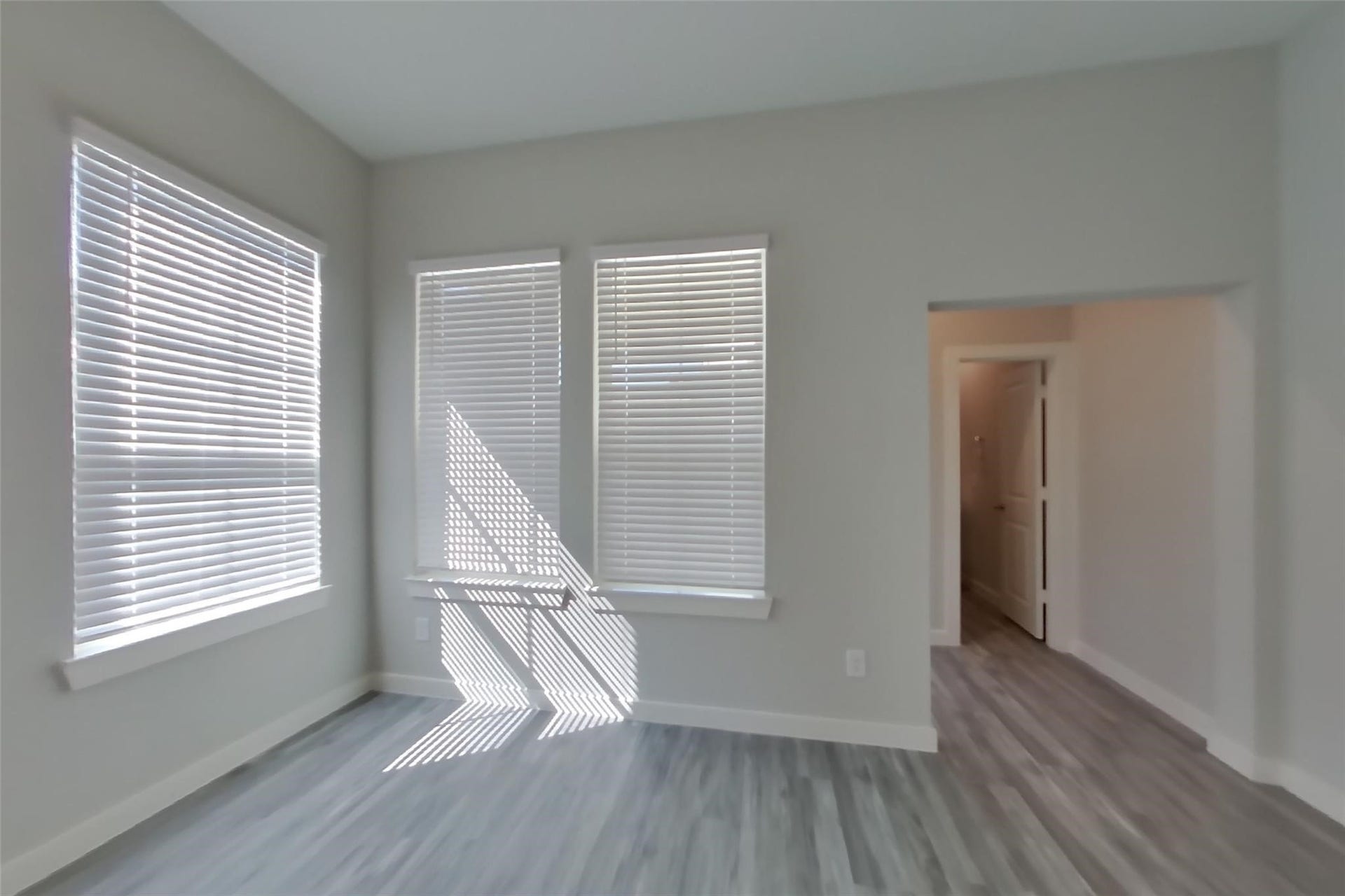 9835 Willow Creek Commerce, #109, Tomball, TX 77375